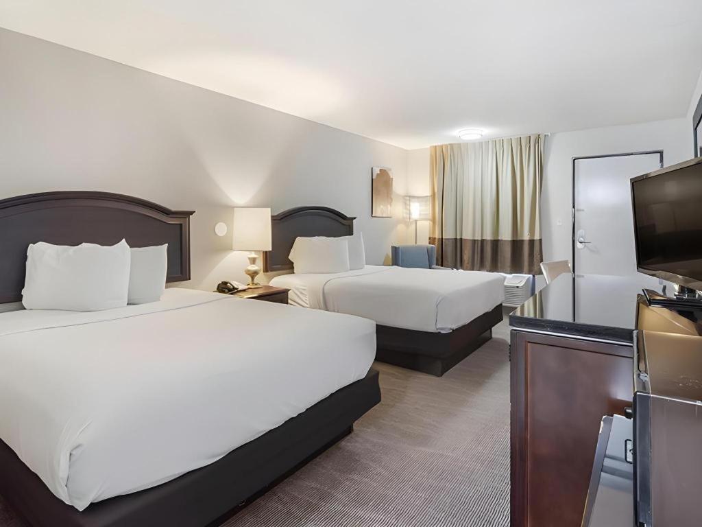 Rodeway Inn Lumberton Buitenkant foto